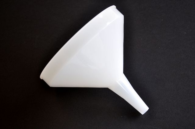 Funnel, Plastic 32 oz